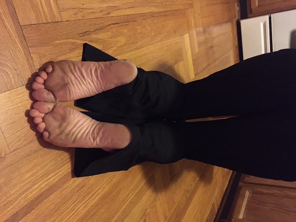 Female Dirty Feet & Soles
