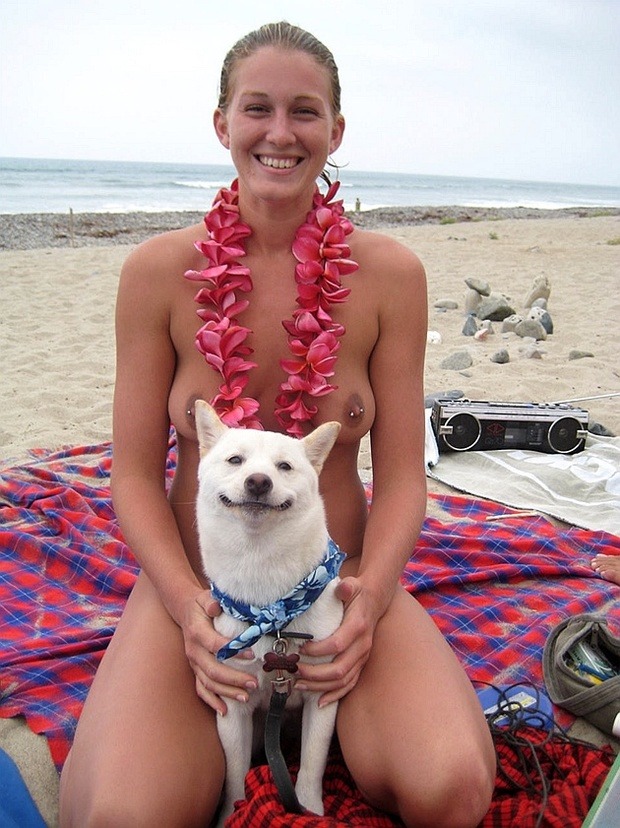 That dog is smiling because he knows he&rsquo;s gonna hit that tonight