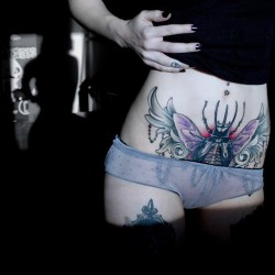 skullbxnes:  Tattoo blog