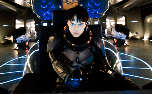 Holy moly, Dane DeHaan is seriously channeling sci-fi Levi here. O___OETA: Yep, LEVI IN SPACE.