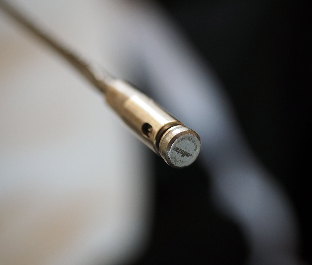 robbschermen:  tip #point epee ♥  