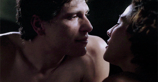 tumblr_po12gzWost1r8a8mao3_540.gif