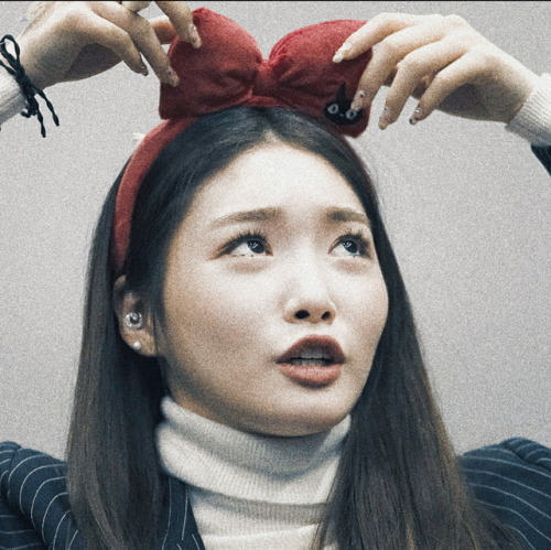 → chungha icons; → request are open ♡