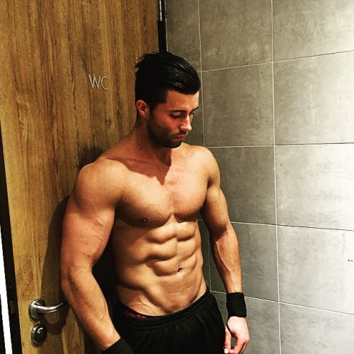 lumbrjax:  Instagram user @ricardotroch http://ift.tt/1HPtHpL 