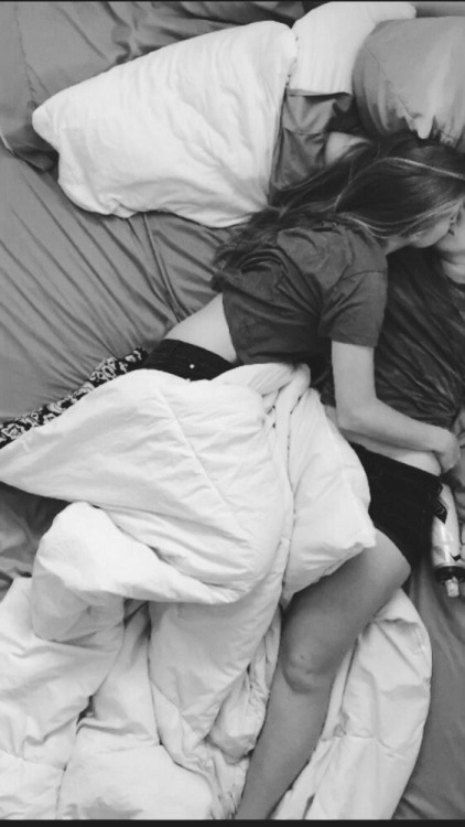 lesbians-in-love-personalblog:cuddle with you