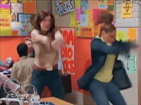 taco-bell-rey:  Remember that time Chelsea and Raven got turnt up at school 