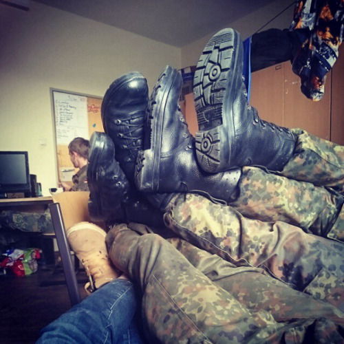 soldatenstiefel - soldatenstiefel