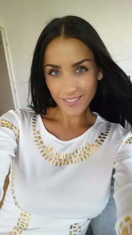 ronburgundy08:Jade laroche