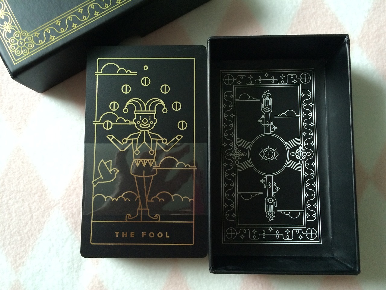 screamingbasement:  thesqeekykiwi: thecrossstitchwitch:  🌟THE GOLDEN THREAD TAROT🌟