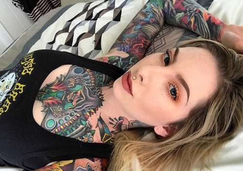 nikkiftw:Hi