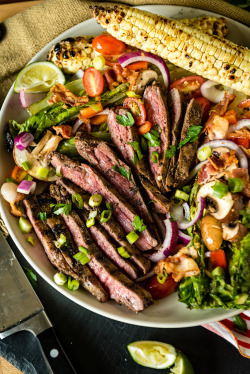 hoardingrecipes:    Grilled Coffee Crusted Flank Steak Salad