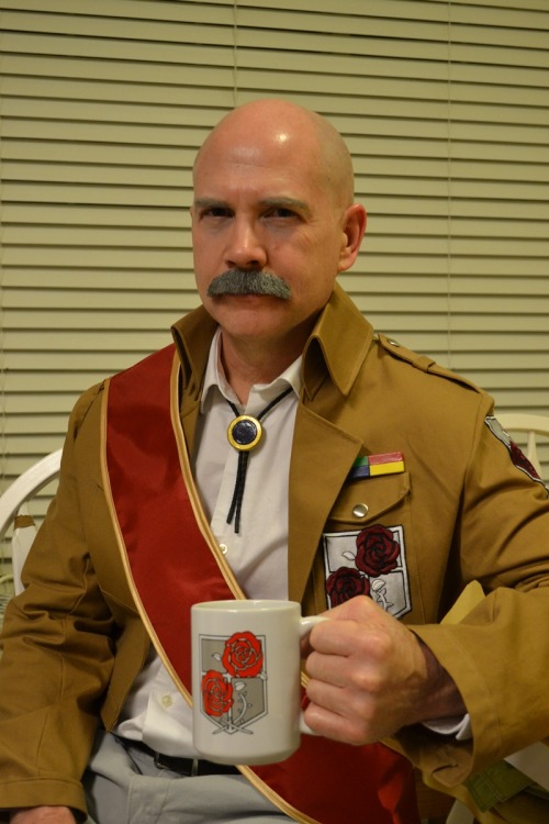 jointhecosplaynation: Overbeck - Dot Pixis #AttackonTitan #Cosplay View Post