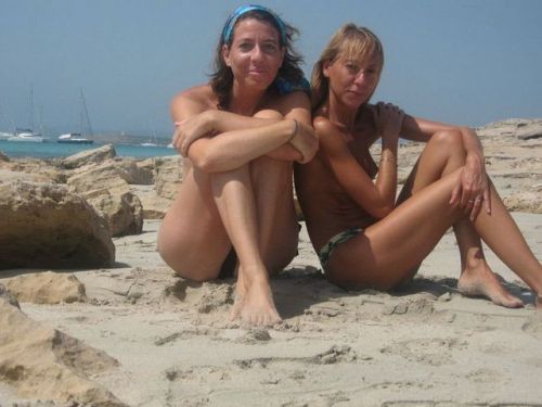 naturistbeachtits