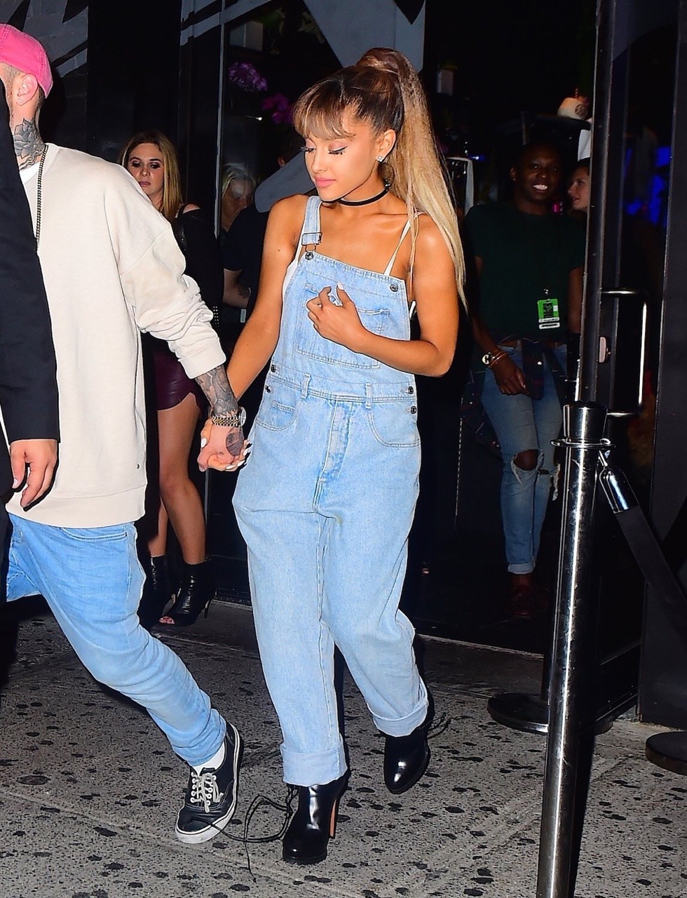 arianagrandeupdatesx:  August 29: Ariana Grande and Mac Miller leaving the VMAs after