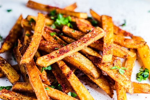 intensefoodcravings: Sumac French Fries with Umami Ketchup and Sour Cream &amp; Garlic Chive Dip