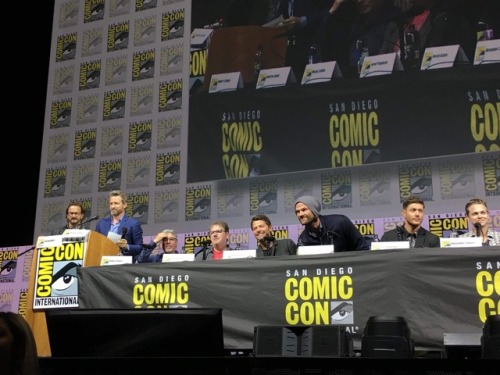 Supernatural panel at #SDCC &frac12;. Taken by my friend so I could relax and enjoy.  Feel free 