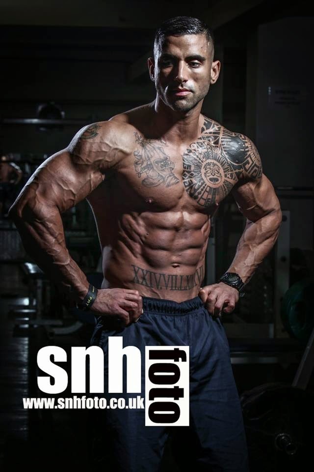 cdnlifter27:  Haider MehdiPhotos: SNH Foto   https://www.facebook.com/HaiderMehdiPersonalTraining/photos_stream