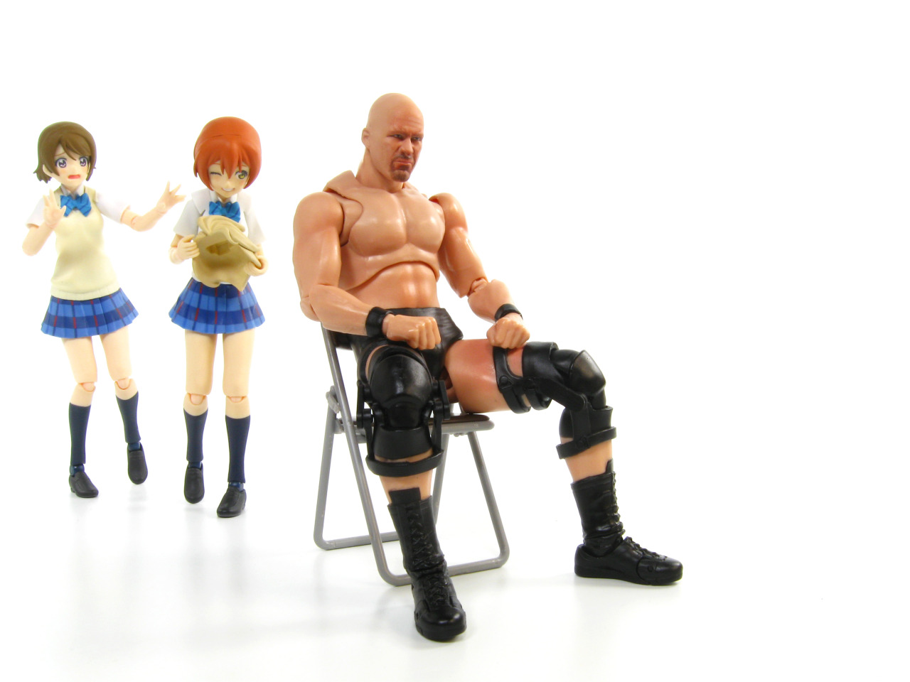 raspberrychainsaw:We couldn’t just leave his bald head all naked like that, Kayo-chin!