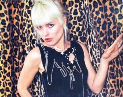 blondie-poedie:   Debbie Harry