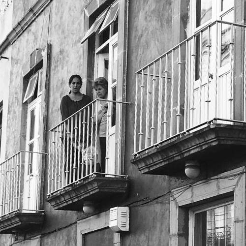 Observando su desmadre.  #blancoynegro #mexico_maravilloso #méxico #architecture #architectur