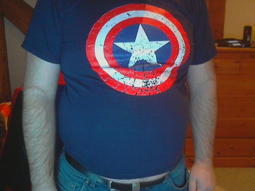 growingmygut:  Late Tummy tuesday… going to start posting again…feeling a gain coming on in the near future… just revisiting some old shirts