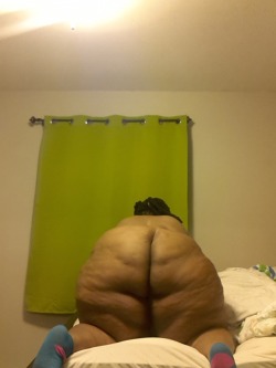 nycbbc718:  Light skin ssbbw cheeks