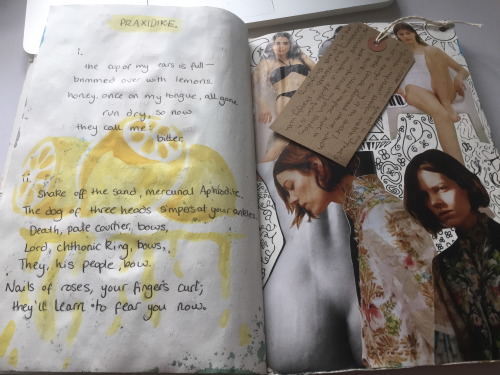 Devotional JournallingI saw a post recently by @thepastelpriestess on devotional journalling and wan