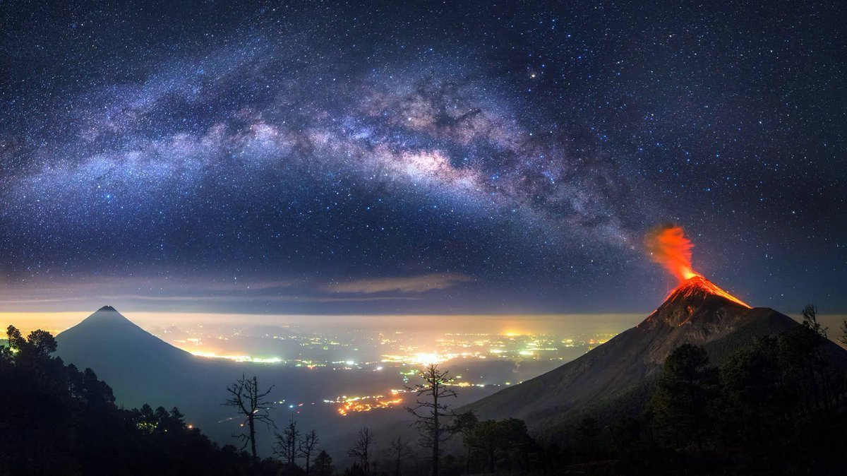 space-pics:  Erupting Volcano with the Milky Way in Guatemala [1200 × 674]