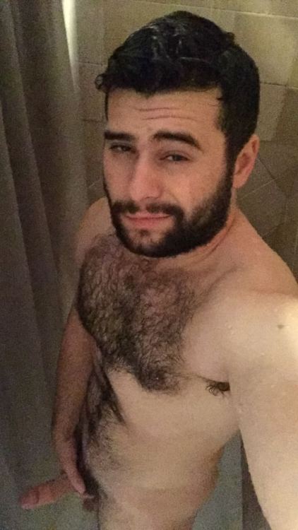 1of2dads:    Thousands of pics just for you and your dick, follow Daddy 1 if you want to cum.    I want someone like him ! Tell me how to find him:)