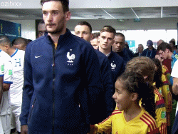 cheekyfootball:  k-thrn:  ozilxxx:  Hugo Lloris and his fangirl.  And she’s gorgeous  Lol how old is this little girl, like 9? You know she’s gonna be a problem to her parents when’s she’s older. How you gonna be 9 and giving the eyes to a grown