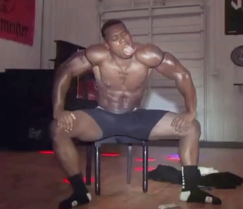 penisbythepound:  Bolo the Entertainer