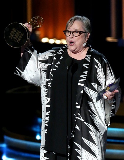 mrsantonyelchin:  Kathy Bates winning an Emmy for for Best Supporting Actress in a miniseries.