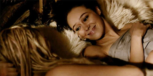 mrslexagriffin:  Lexa finally being happy.