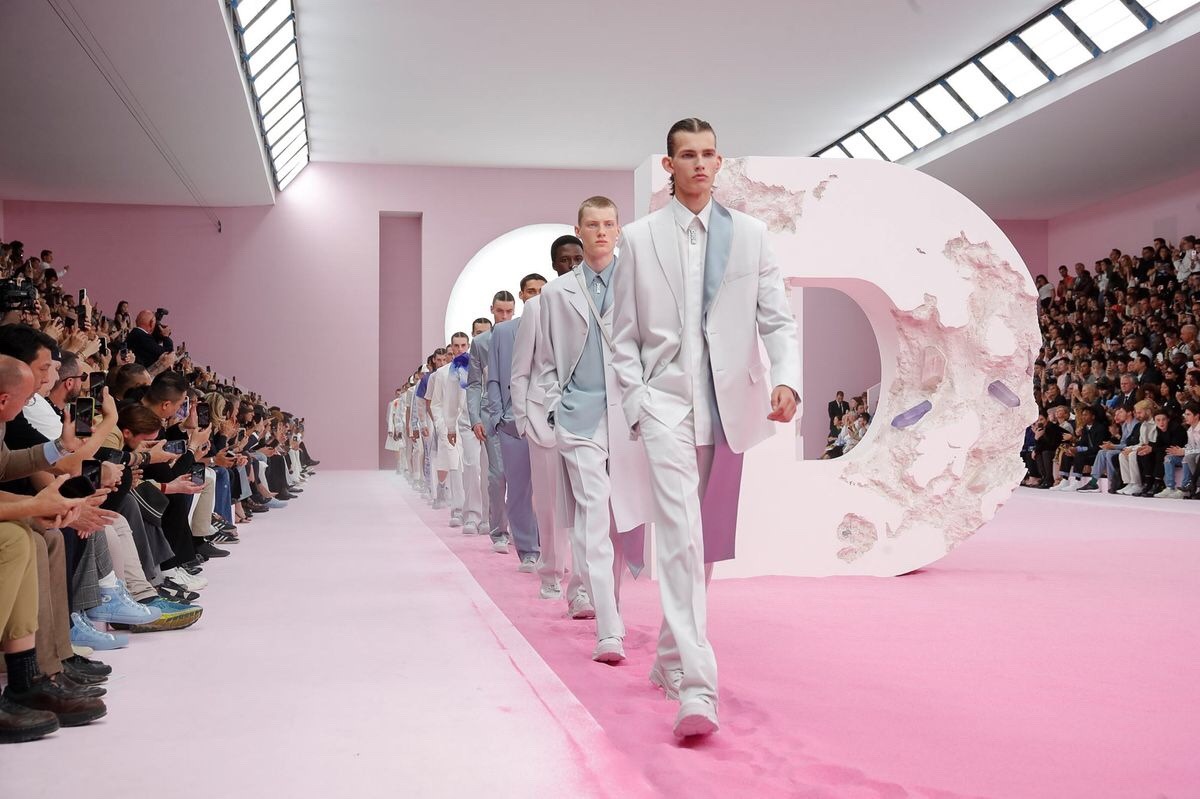 soultobeloved:  dior ss20 menswear 🌸