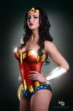 cosplaysleepeatplay:  Wonder Woman 