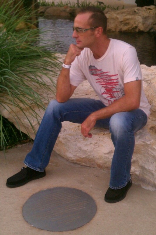 alliekat33:  Alrighty.  I just had my first bad OkCupid experience.  This man here