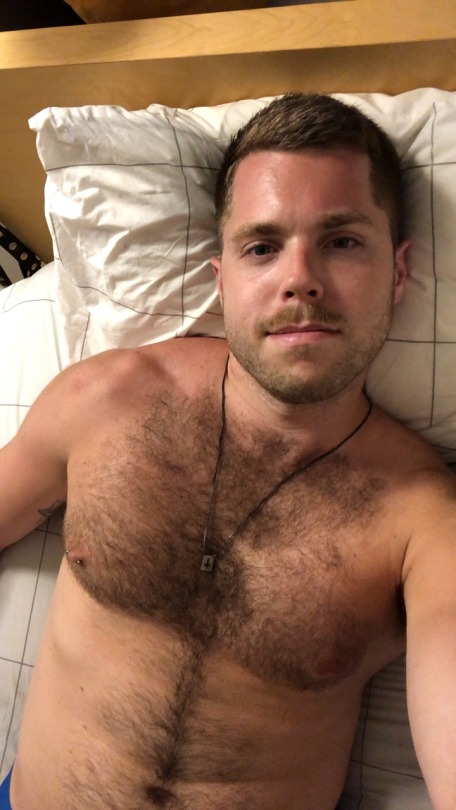 lovehairyteenguys:pablo721:jacksonisaacson:Perfectly timed my hangover to end as