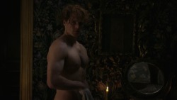 celebrityscenes:  Sam Heughan in Outlander