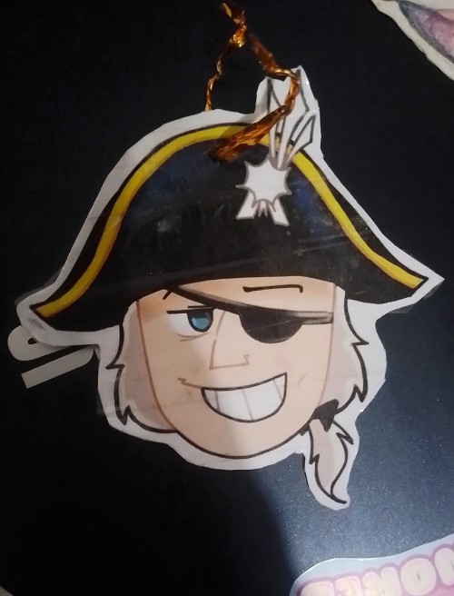 My Camera Quality Is Poopoo But Heres Nelson In His Glorious Keychain-ifed Form I Think It Turned Out