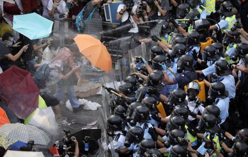 micdotcom:  35 intense photos capture protesters’ struggle for democracy in Hong Kong Follow micdotcom  