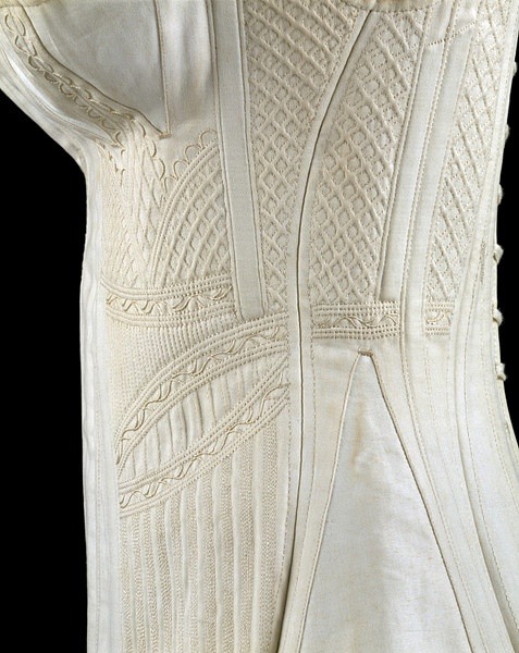 What gorgeous detail work: Anyone here applying trapunto work to their corsets? Corset Place of orig