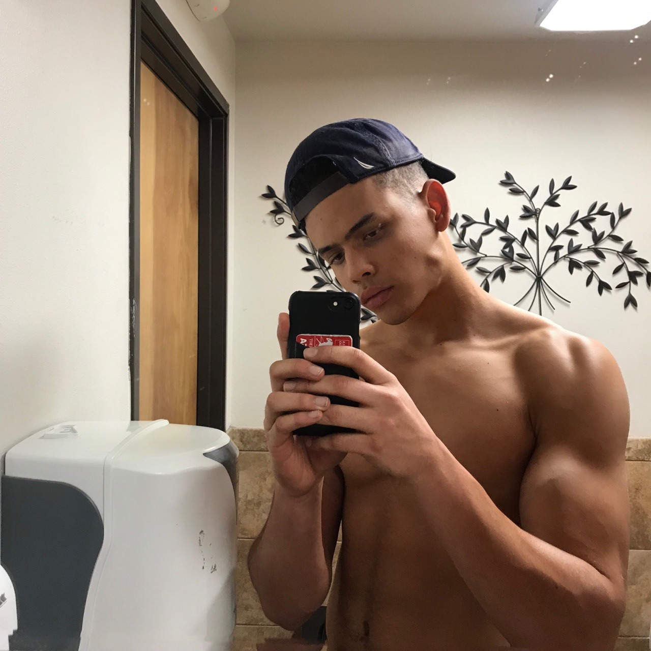 julianhorne:  insta @julhorne