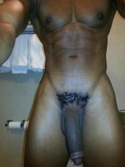 sirsuckerof1mil-blk-dicks:  GORGEOUS BRUTHA