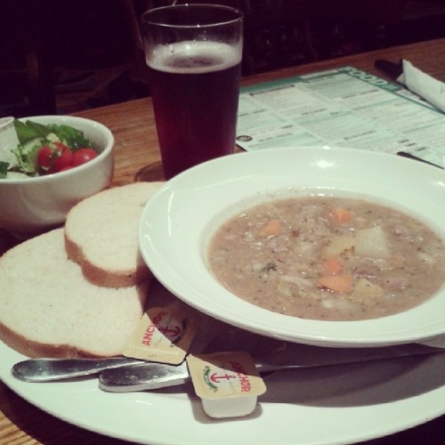 welshstarkid:  Aww, my turn to be treated now :3 #food #welsh #cawl #strongbow #swansea #wetherspoons 
