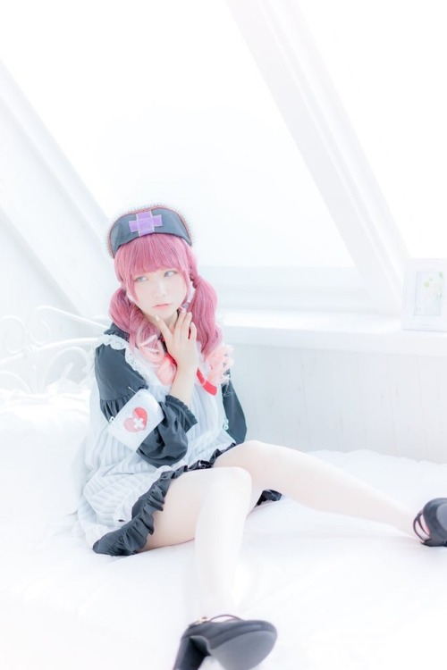 zhoufeis:Lan Tianye. Wake up. The sun is rising. It’s so beautiful.WAIT, MY YOUTH!  等等啊我的青春Chi