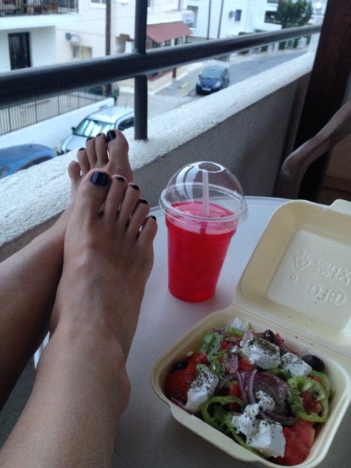 Dinner on the balcony… I wonder what the local dessert tastes like, I chose it bc of the very pink c