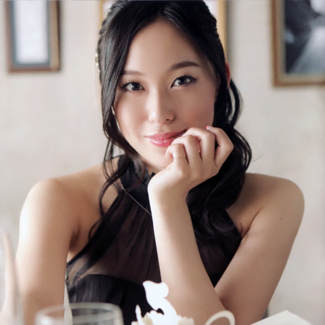 animage:  寿美菜子
