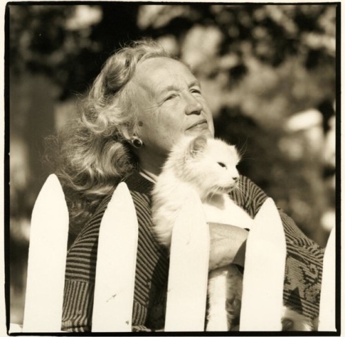 Edythe D. Eyde (November 7, 1921 - December 22, 2015).Eyde wanted to make art for lesbians. At 25, 