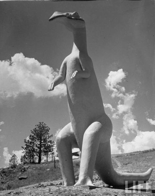 Dinosaur Park in South Dakota(Alfred Eisenstaedt. 1940)