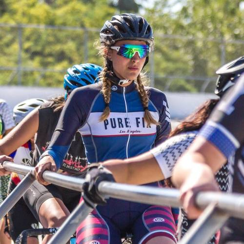 bikesandgirlsandmacsandstuff: (via Riders of the Week | Pure Cycles)